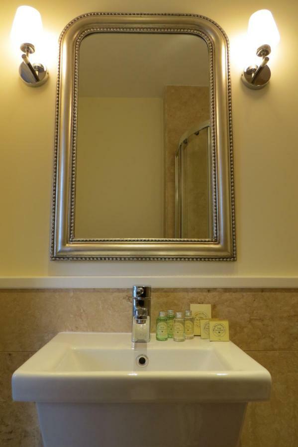 ヨール Devon View House Bed & Breakfast エクステリア 写真